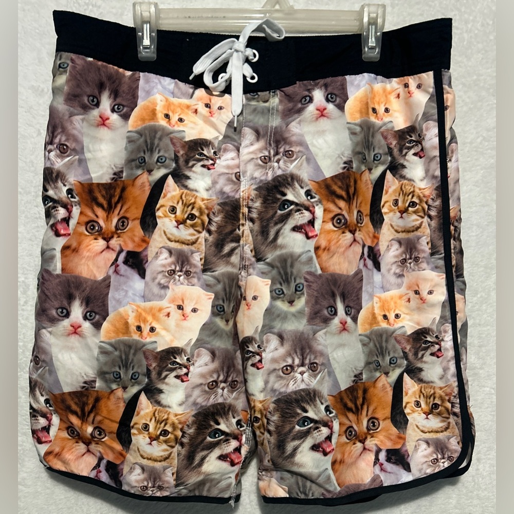 Bioworld Men’s Kitty Cat Velcro Tie Closure Bathing Suit Swim Trunks Size 2XL